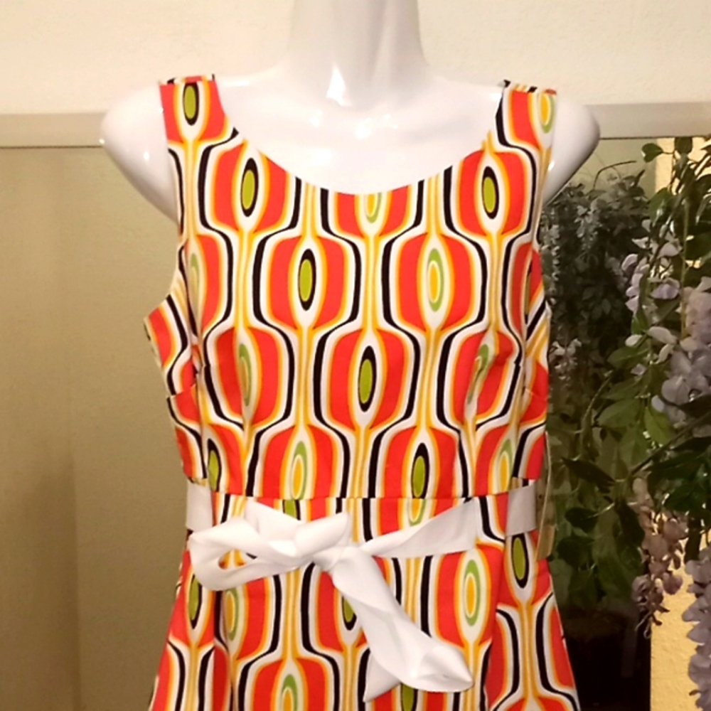 Sangria Abstract Printed Sleeveless Dress